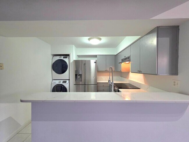 Building Photo - 6017 Curtier Dr