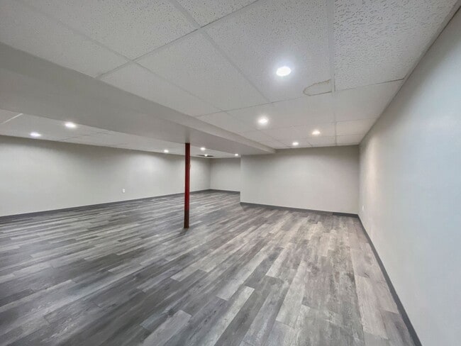 Building Photo - Stunning 4-Bed, 2.5-Bath Corner Lot Home with Modern Upgrades & Detached Garage – Move-In Ready!