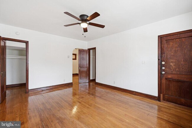 Building Photo - 4026 9th St NE