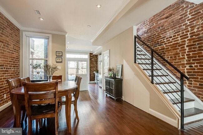 Building Photo - 2030 Flagler Pl NW