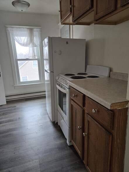 Building Photo - 414 W Council St