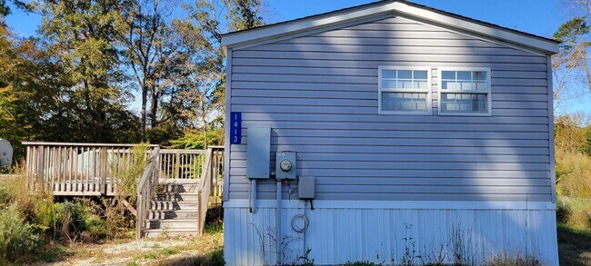 Building Photo - Ready to Move in