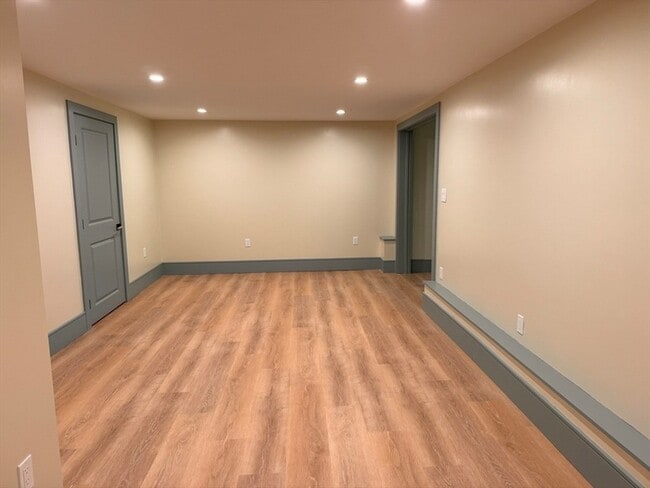 Building Photo - 22 Kruger Rd