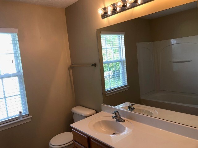 Building Photo - 1021 Mallory Ln