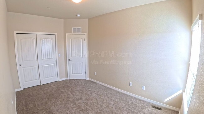 Building Photo - 3800 Manhattan Ave