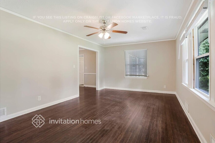 Building Photo - 2710 Ellen Way