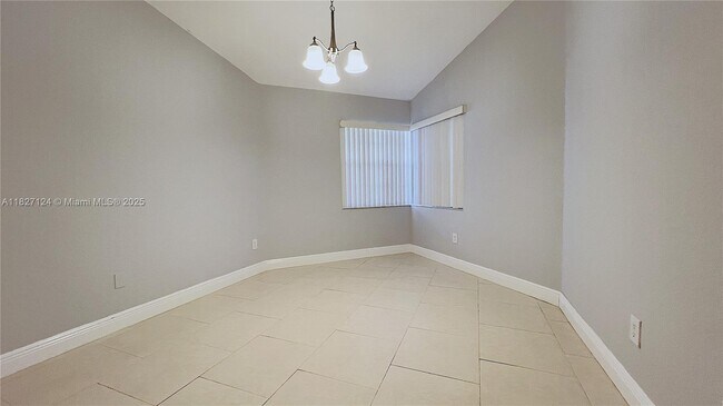 Building Photo - 2881 N Oakland Forest Dr