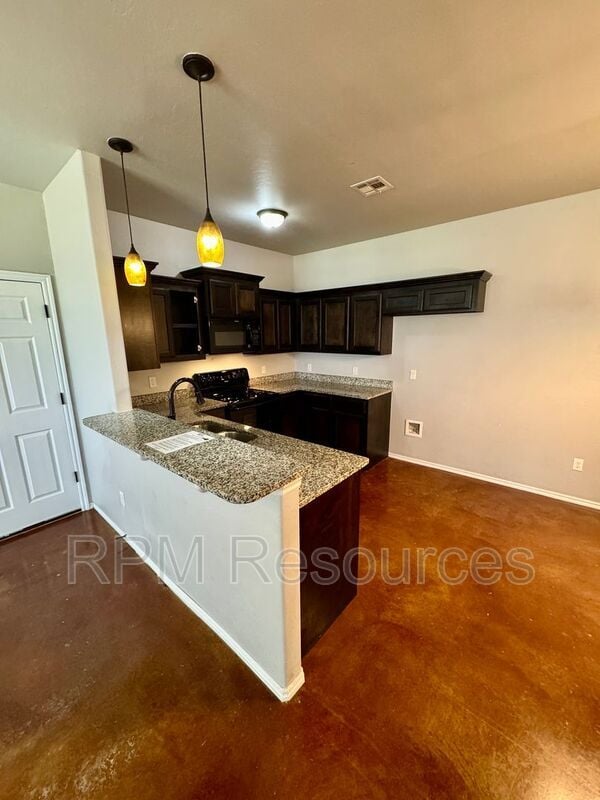Building Photo - 1818 Post Oak Rd