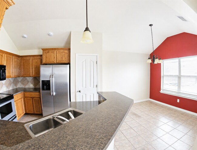 Building Photo - AVAILABLE SOON; APPLY TODAY ON OUR WEBSITE!!