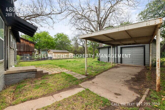 Building Photo - 4801 Black Oak Ln