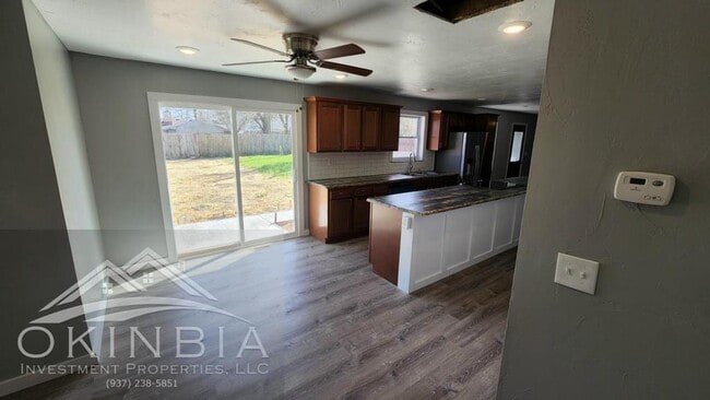 Building Photo - 5834 Shady Cove Ln