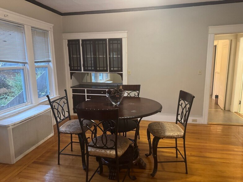 Building Photo - 34 Morningside Rd