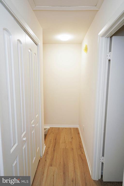 Building Photo - 734 Hemlock St