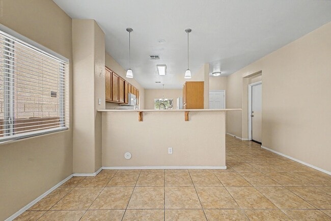 Building Photo - Beautiful Single-Level 3 Bedroom, 2 Bathroom Home in Maricopa