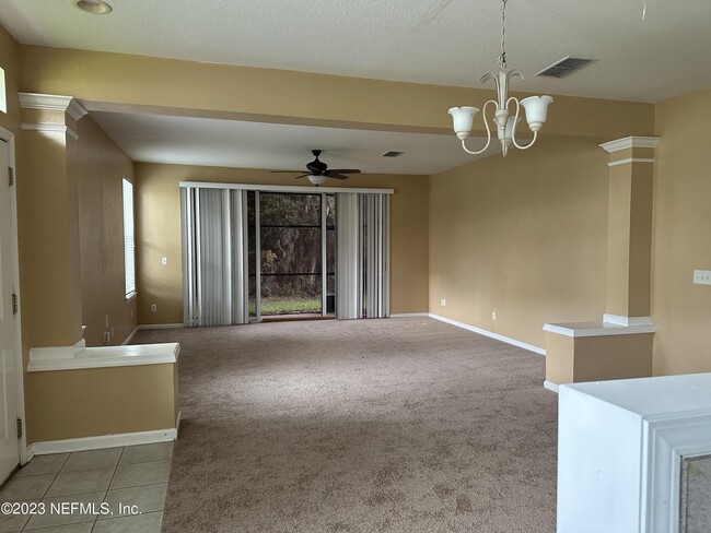 Building Photo - 8426 Drayton Park Dr