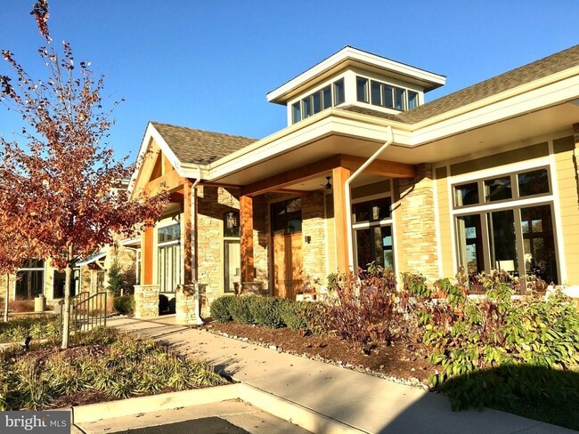 Building Photo - 22178 Maple Tree Ter
