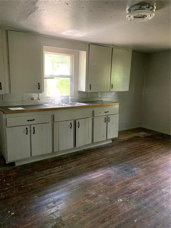 Building Photo - 477027 E 1060 Rd