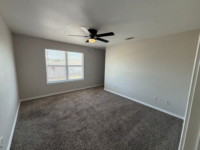 Building Photo - 2543 Pascal Ct