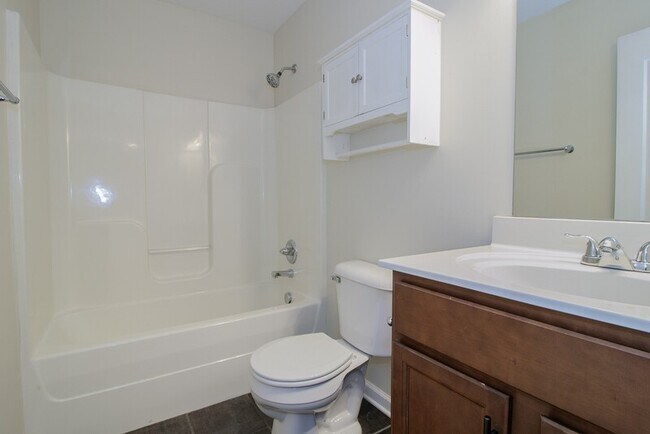 Building Photo - 1718-G Thistlewood Dr