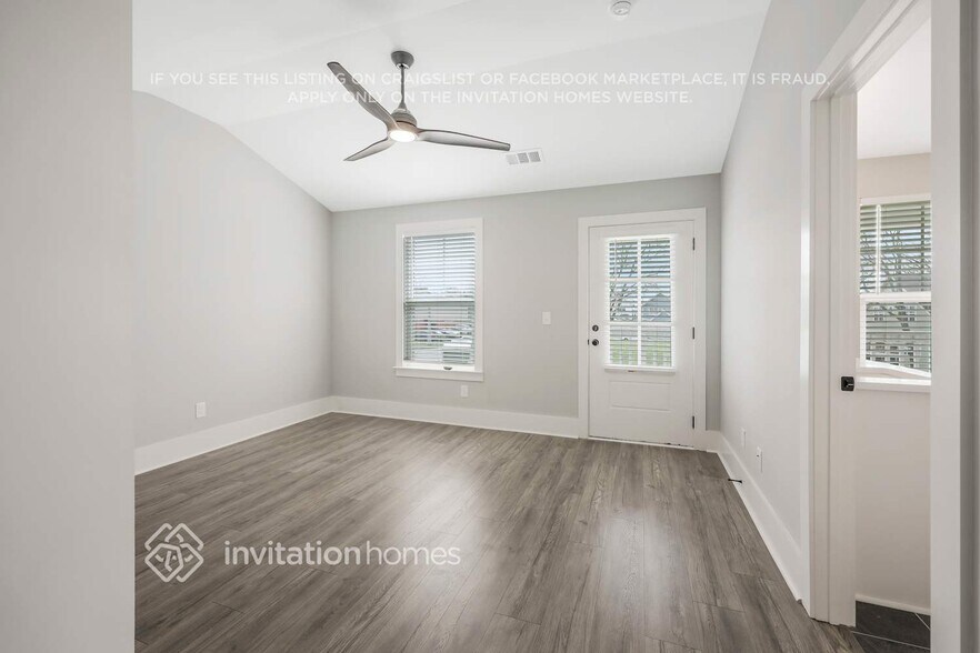 Building Photo - 265 Founders Ln