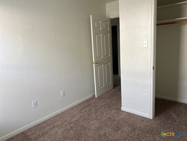 Building Photo - 3205 Baldwin Loop