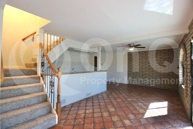 Building Photo - 1623 E Palmcroft Dr