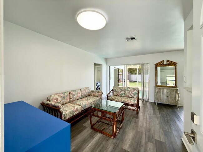 Building Photo - 210 Ocean Pkwy