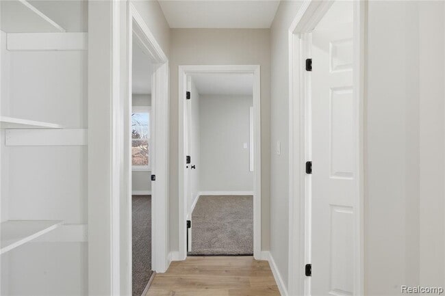 Building Photo - 14615 Winthrop St