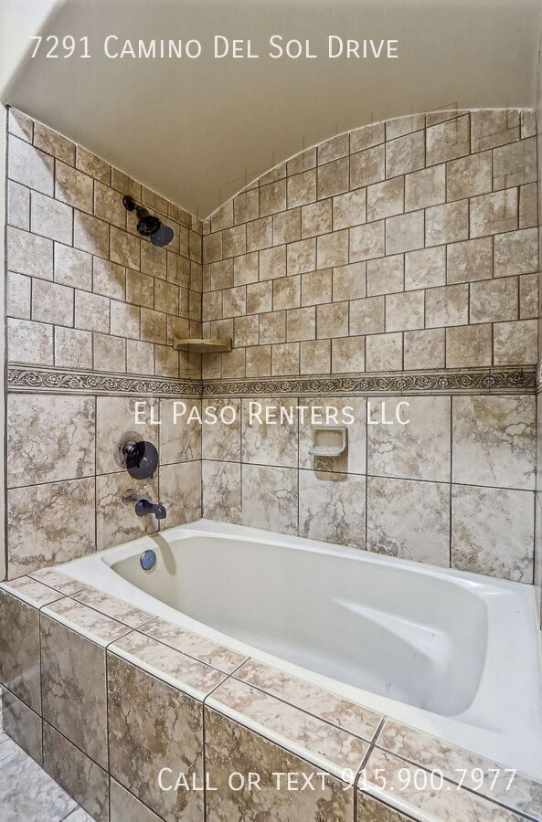 Building Photo - 7291 Camino Del Sol Dr