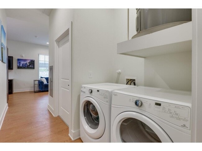 Building Photo - 2400 Louis Henna Blvd