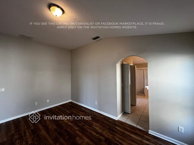 Building Photo - 2089 SW Idaho Ln