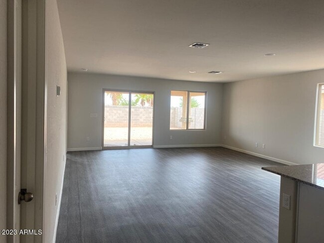 Building Photo - 2072 E Velvet Pl