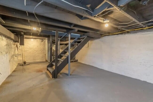Building Photo - 406 Ligonier St