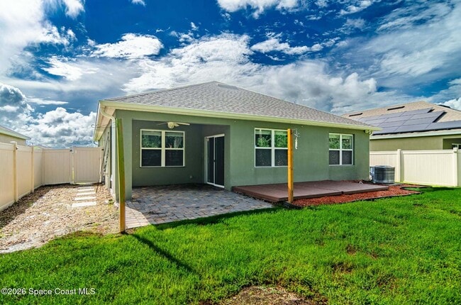Building Photo - 340 Sorrento Dr