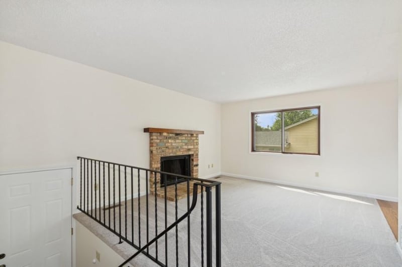 Building Photo - 8983 Vinewood Ln N