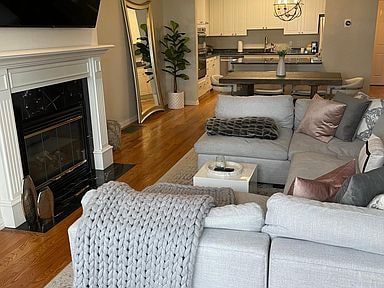 Building Photo - 31 Jackson St