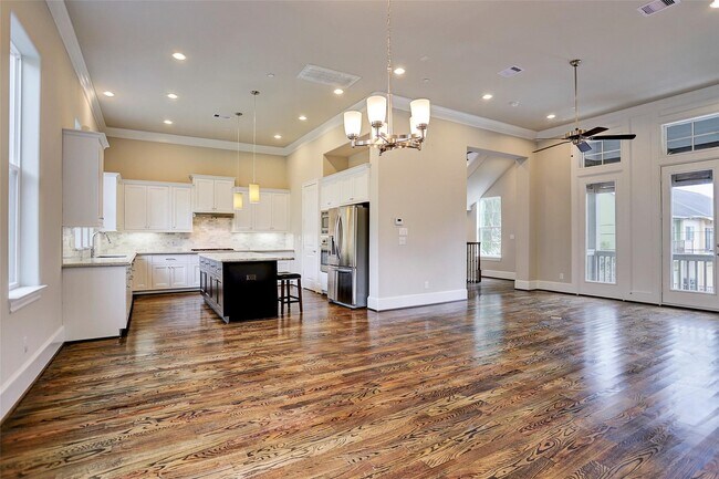 Building Photo - 4206 Eigel St