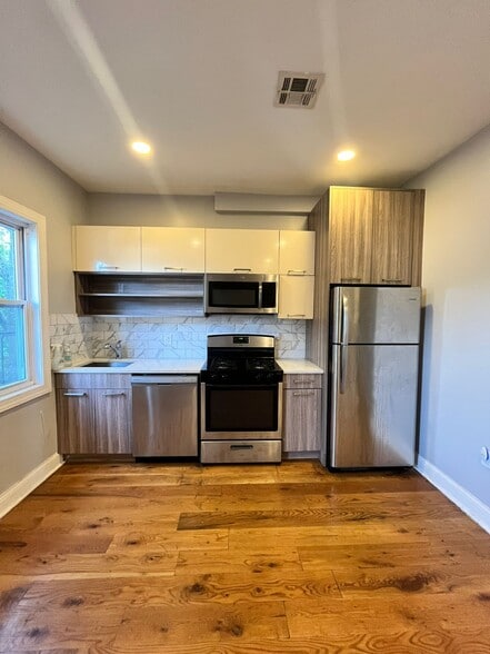 Unit 2 - 51 Jewett Ave