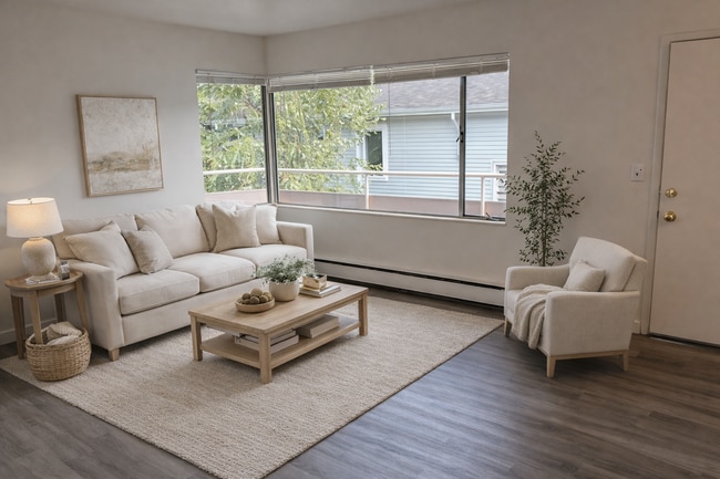 Building Photo - Waverly Place