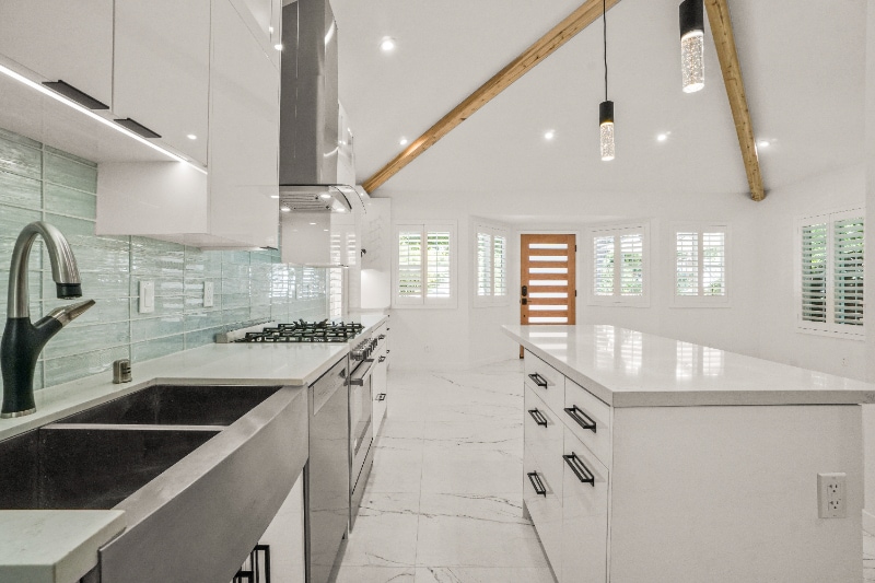 Building Photo - 4230 Van Nuys Blvd