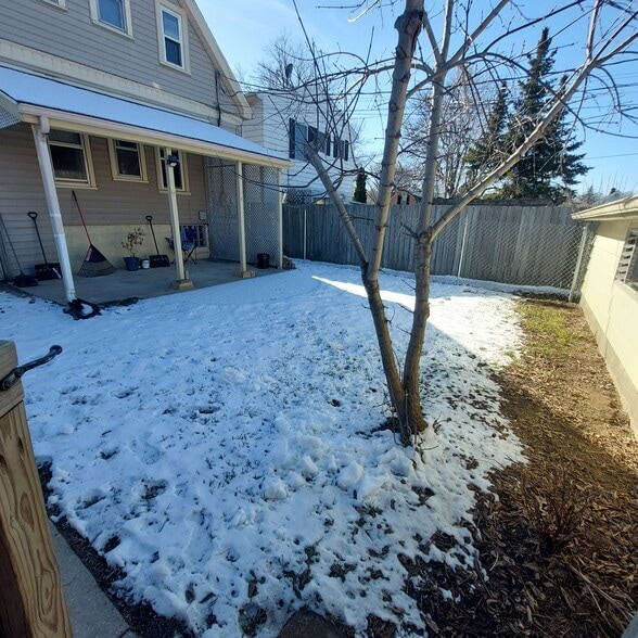 Fenced in yard - 6642 W Stevenson St