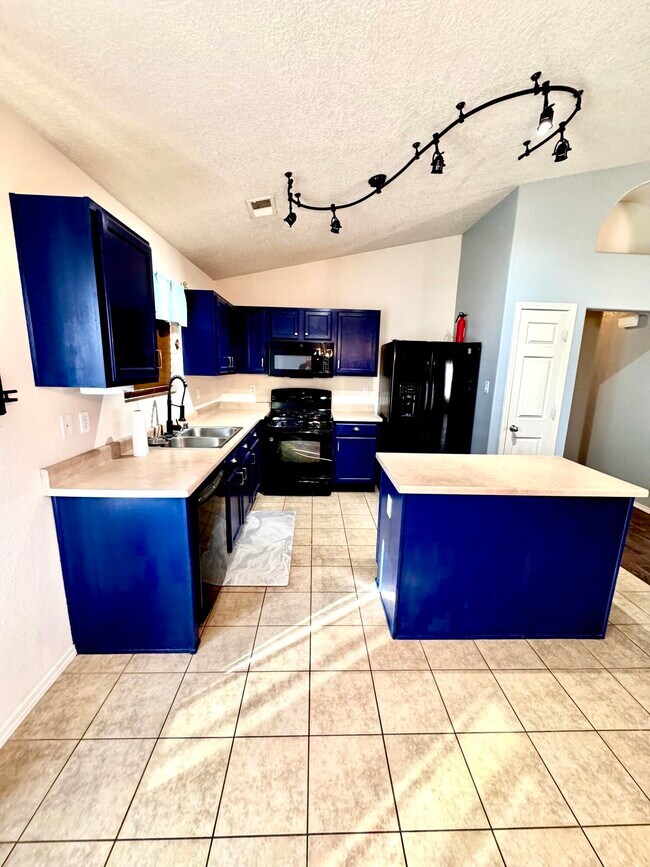 Building Photo - 680 Purple Aster Ave SW