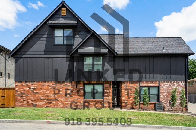 Building Photo - 3711 S Indianapolis Ave