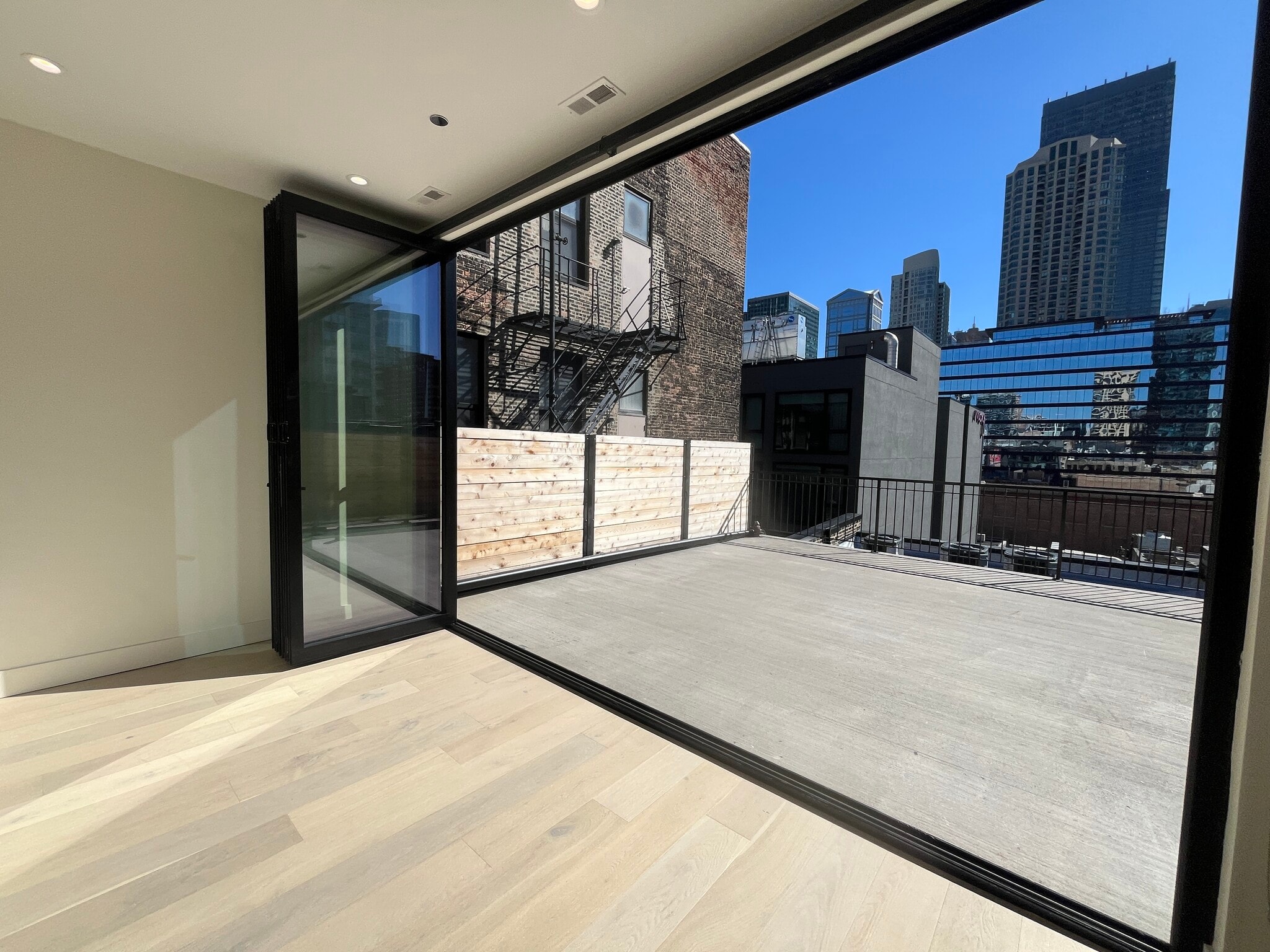 Building Photo - 151 W Ohio St