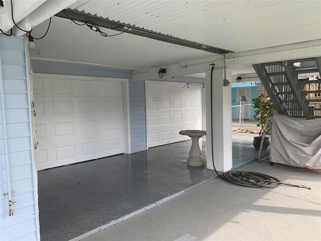 Building Photo - 1099 Redfish St