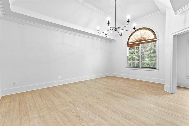 Building Photo - 7665 Ledgewood Way