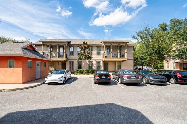 Building Photo - 711 NW 10th St