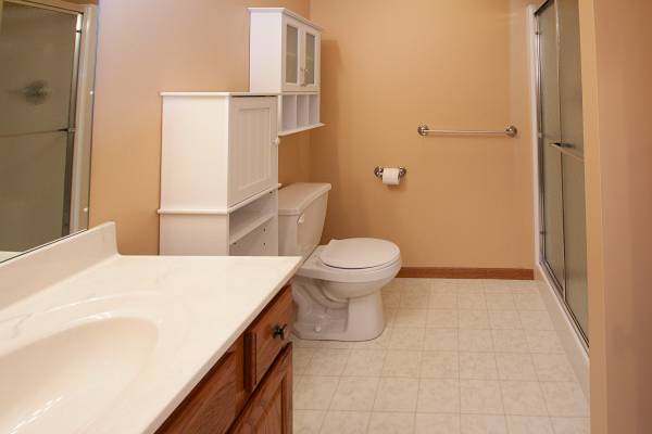 Building Photo - 202 Northbrook Ct