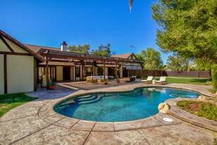 Building Photo - 33180 Vino Way