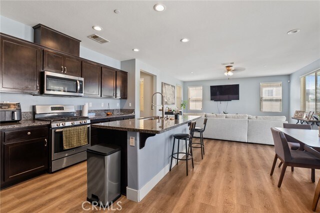 Building Photo - 1519 Onyx